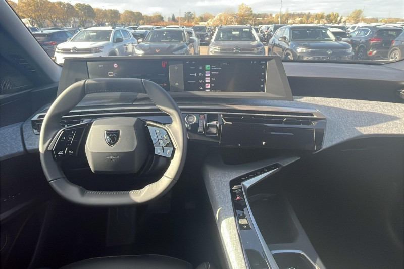 Photo 20 de l'offre de PEUGEOT 5008 Hybrid 145 e-DCS6 Allure à 31998€ chez Carlyss automobiles Vitré