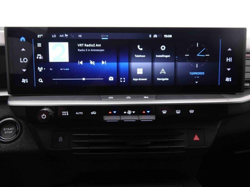 Photo 6 de l'offre de OPEL Grandland 1.2 T Hybrid 145 GS à 35402€ chez Carlyss automobiles Vitré