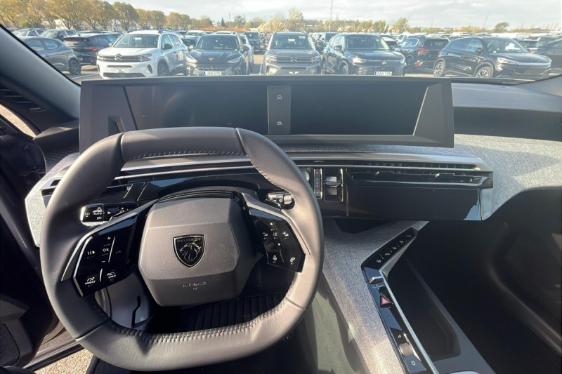 Photo 13 de l'offre de PEUGEOT 5008 Hybrid 145 e-DCS6 Allure à 31998€ chez Carlyss automobiles Vitré