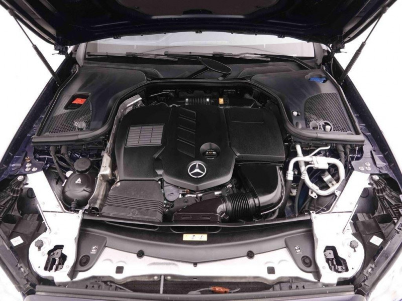 Photo 22 de l'offre de Mercedes E-Klasse 300d 245 Coupé 9g-Tronic AMG-Line Premium à 42041€ chez Carlyss automobiles Vitré