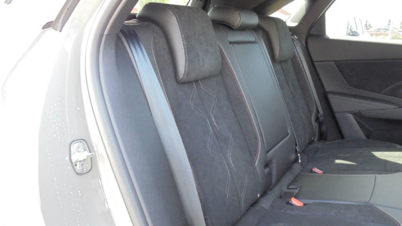 Photo 9 de l'offre de DS DS 7 BlueHDi 130 EAT8 Performance Line à 34398€ chez Carlyss automobiles Vitré