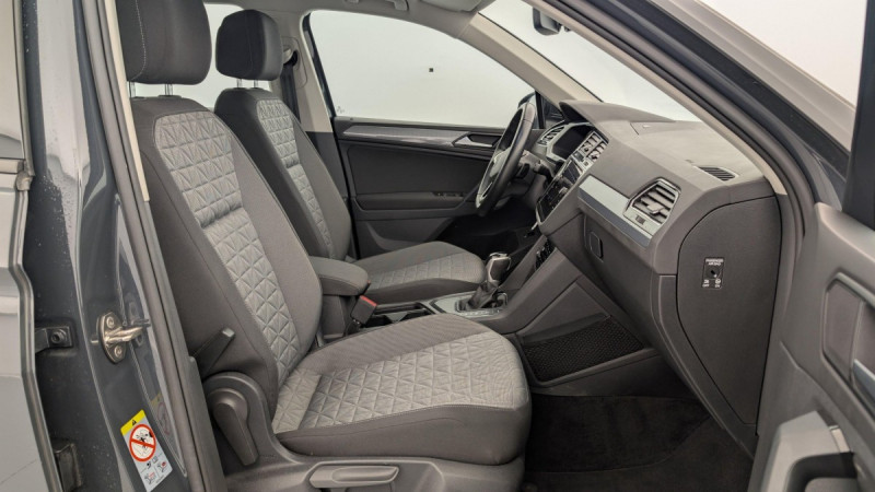 Photo 9 de l'offre de VOLKSWAGEN Tiguan 1.4 EHYBRID 245CH DSG6 LIFE à 30599€ chez Carlyss automobiles Vitré