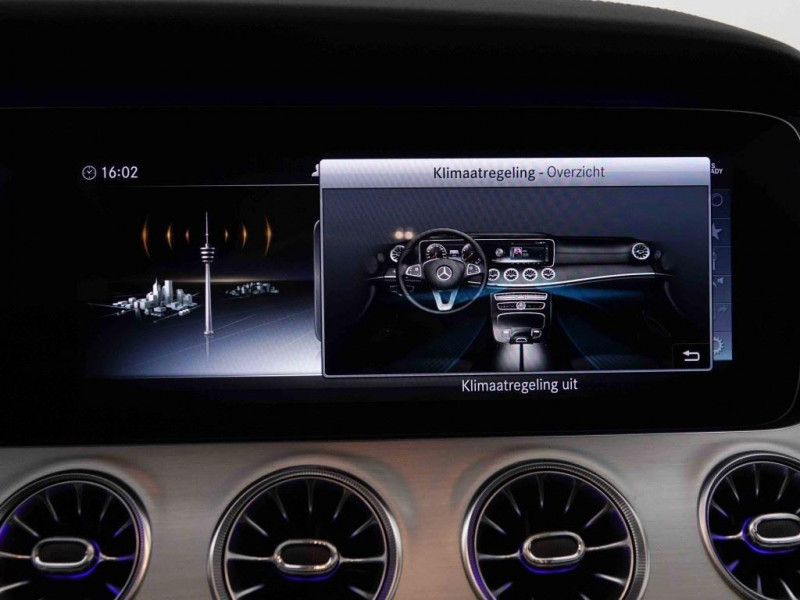 Photo 14 de l'offre de Mercedes E-Klasse 300d 245 Coupé 9g-Tronic AMG-Line Premium à 42041€ chez Carlyss automobiles Vitré