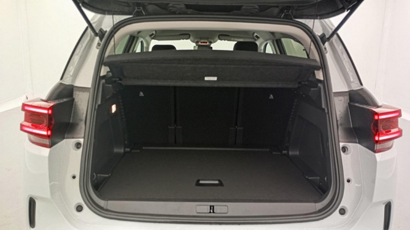 Photo 9 de l'offre de CITROEN C5 Aircross Hybride 136 e-DCS6 Plus à 23998€ chez Carlyss automobiles Vitré