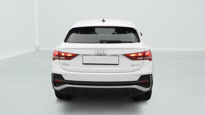 Photo 6 de l'offre de AUDI Q3 Sportback Q3 Sportback 35 TDI 150 ch S tronic 7 S line à 39598€ chez Carlyss automobiles Vitré