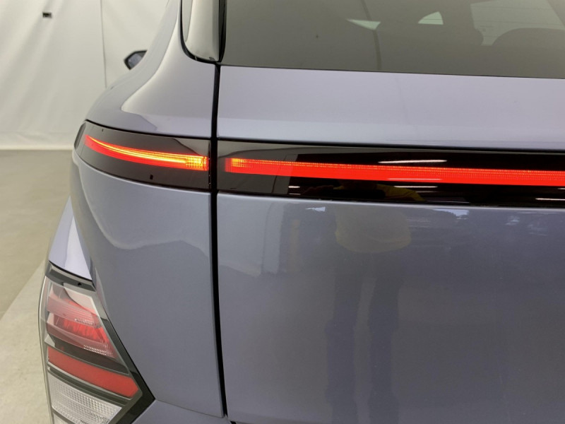 Photo 12 de l'offre de HYUNDAI KONA HYBRID 129 CREATIVE N Line à 28518€ chez Carlyss automobiles Vitré