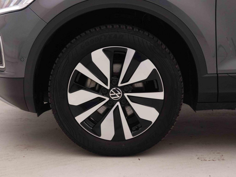 Photo 20 de l'offre de VOLKSWAGEN T-roc 1.0 TSi 115 Edition à 28198€ chez Carlyss automobiles Vitré