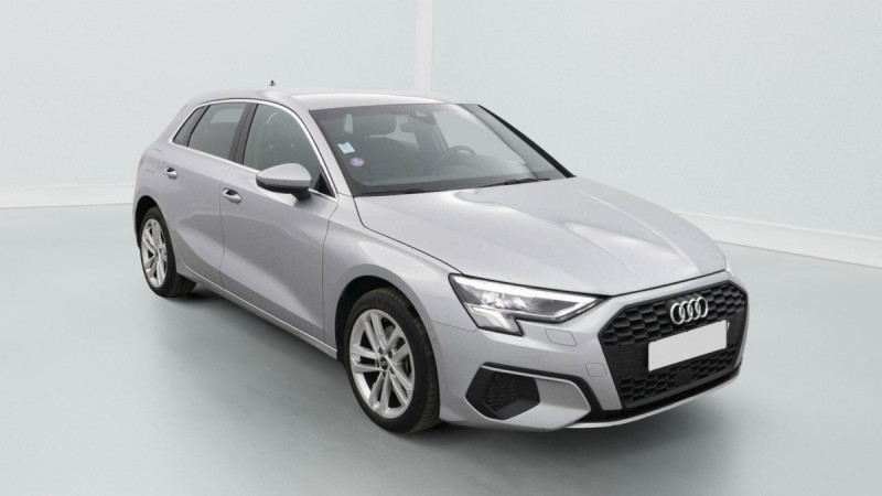 Photo 1 de l'offre de AUDI A3 SPORTBACK A3 Sportback 40 TFSIe 204 S tronic 6 Design à 34598€ chez Carlyss automobiles Vitré