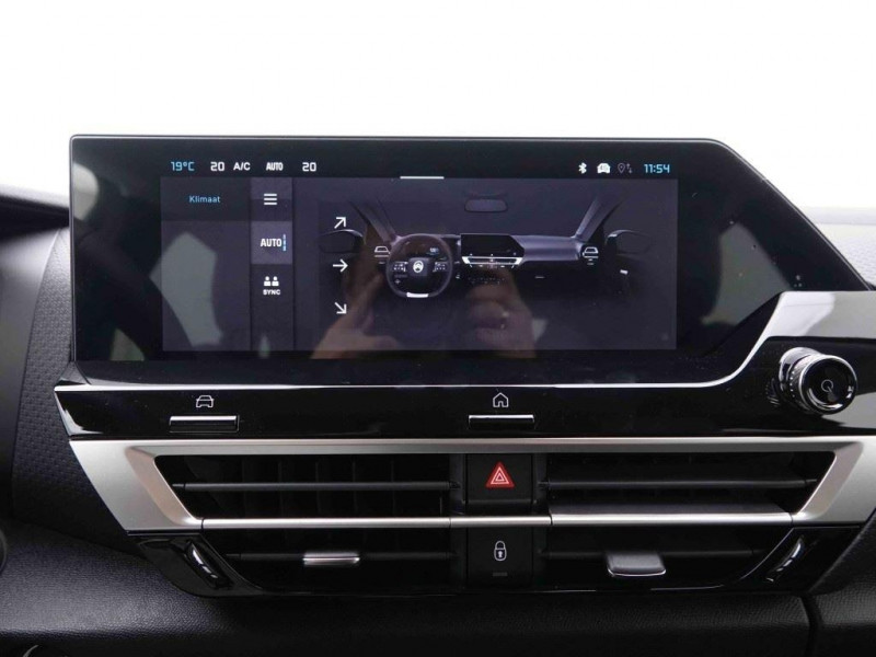 Photo 9 de l'offre de CITROEN C4 Hybrid 145 e-DCS6 MAX New model à 26926€ chez Carlyss automobiles Vitré