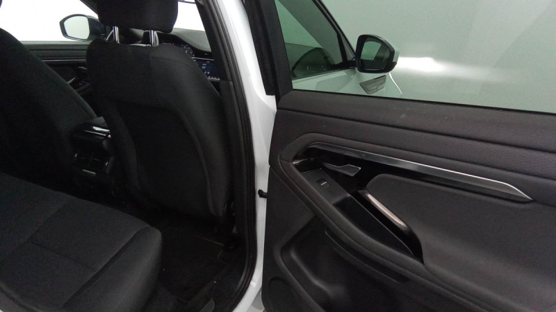 Photo 8 de l'offre de LAND-ROVER Range Rover Evoque Range Rover Evoque D150 AWD BVA9 R-Dynamic à 32598€ chez Carlyss automobiles Vitré