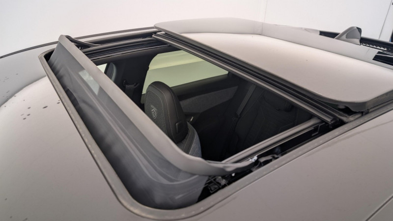 Photo 19 de l'offre de PEUGEOT 3008 Hybrid 145 e-DCS6 GT à 34998€ chez Carlyss automobiles Vitré