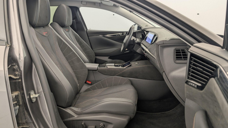 Photo 9 de l'offre de DS DS4 PureTech 130 EAT8 Performance Line+ à 22009€ chez Carlyss automobiles Vitré