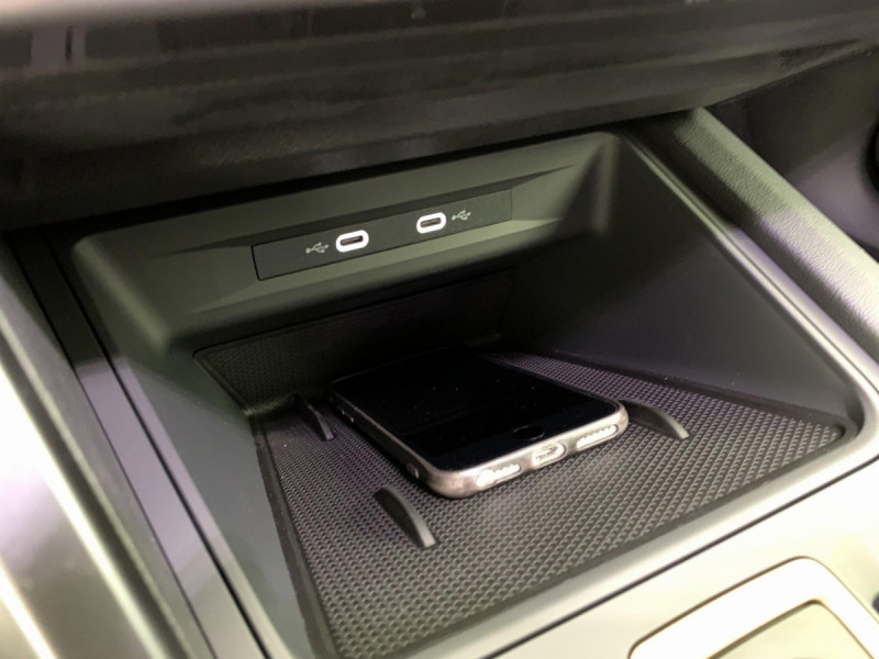 Photo 18 de l'offre de Cupra FORMENTOR NOUVEAU 1.5 ETSI HYBRID 150 CH DSG7 V à 34598€ chez Carlyss automobiles Vitré