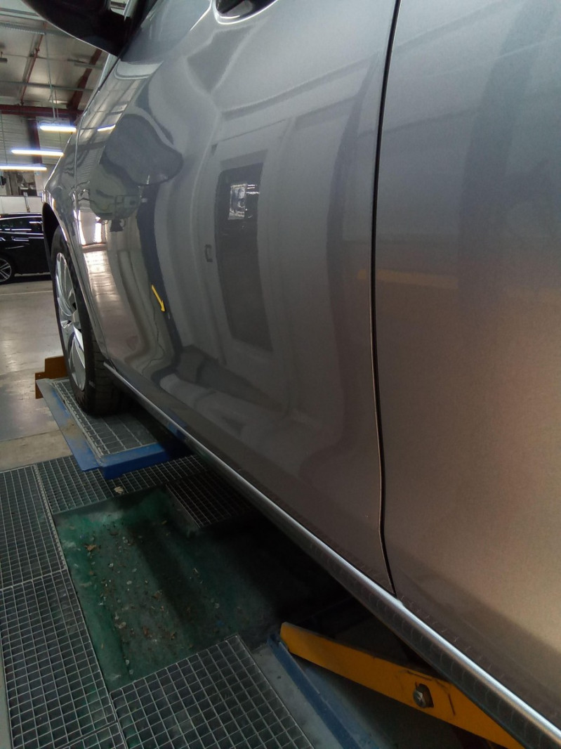 Photo 12 de l'offre de PEUGEOT 308 AFFAIRE BLUEHDI 100 S&S BVM6 PREMIUM PACK à 12598€ chez Carlyss automobiles Vitré