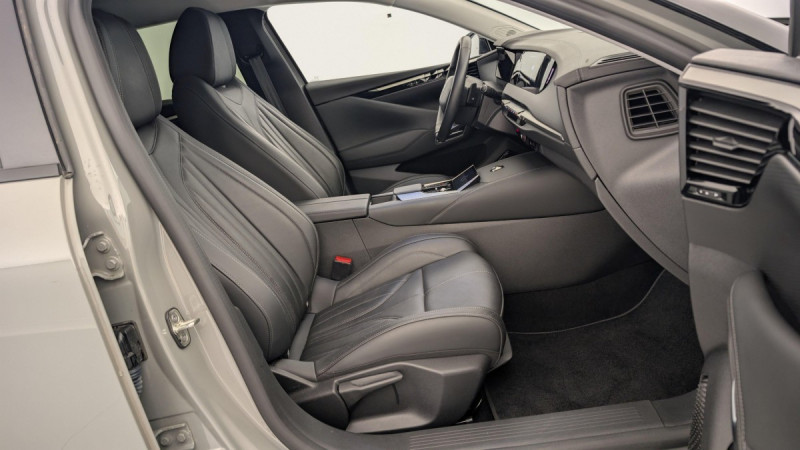 Photo 9 de l'offre de DS DS4 PureTech 130 EAT8 Rivoli à 22986€ chez Carlyss automobiles Vitré