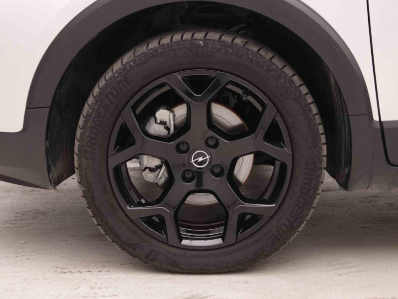 Photo 8 de l'offre de OPEL Crossland 1.2 T 110 Elegance à 19298€ chez Carlyss automobiles Vitré