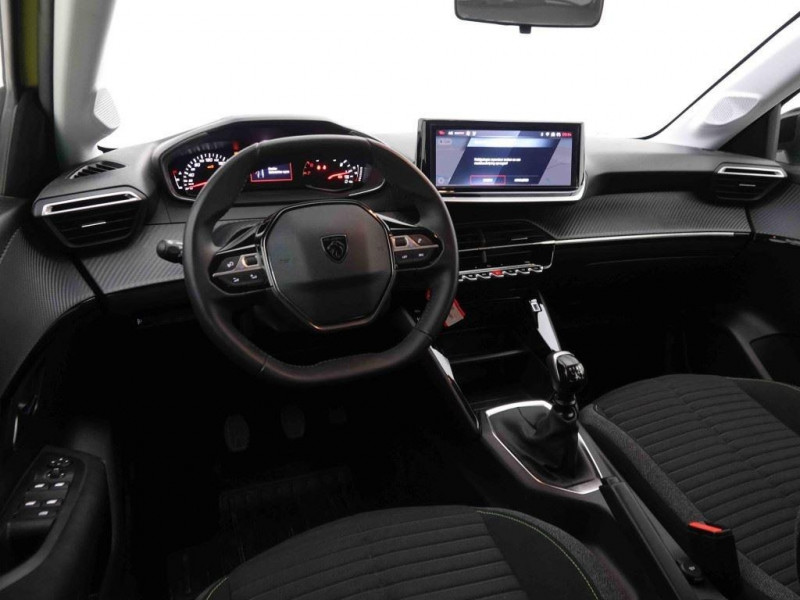 Photo 5 de l'offre de PEUGEOT 208 208 II(2) 1.2 PureTech 100ch Active à 16532€ chez Carlyss automobiles Vitré