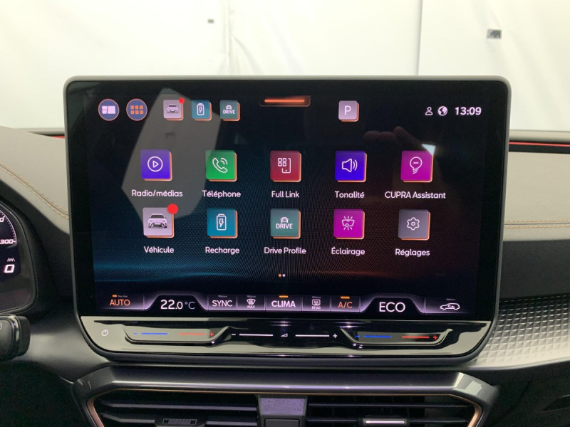 Photo 16 de l'offre de Cupra LEON Sportstourer eHybrid 204 ch DSG6 V à 33998€ chez Carlyss automobiles Vitré