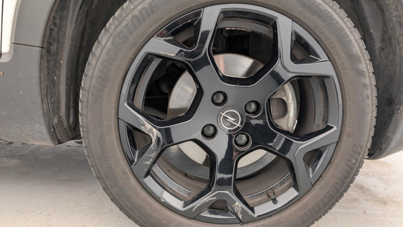 Photo 27 de l'offre de OPEL Crossland 1.2 Turbo 130 ch BVA6 GS Line à 14998€ chez Carlyss automobiles Vitré