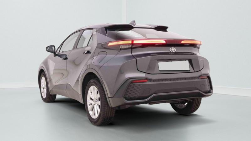 Photo 3 de l'offre de TOYOTA C-HR 1.8 Hybrid 140 CVT Dynamic à 31402€ chez Carlyss automobiles Vitré