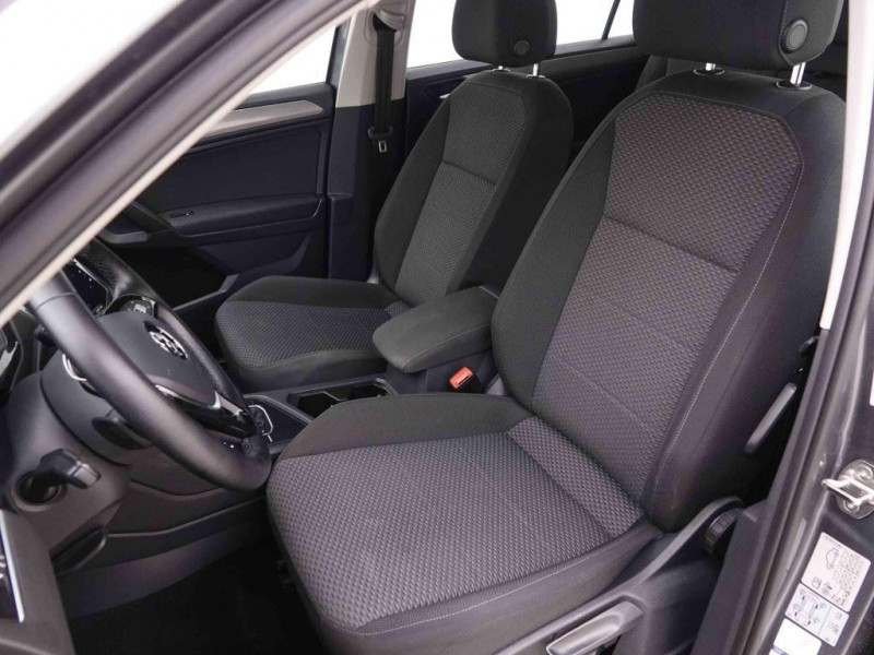 Photo 8 de l'offre de VOLKSWAGEN Tiguan Allspace 1.5 TSi 150 DSG Comfortline 7pl à 35329€ chez Carlyss automobiles Vitré