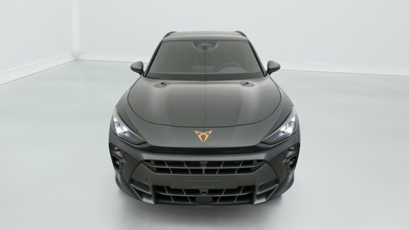 Photo 2 de l'offre de Cupra Terramar 1.5 eHybrid 204 ch DSG6 V à 40998€ chez Carlyss automobiles Vitré