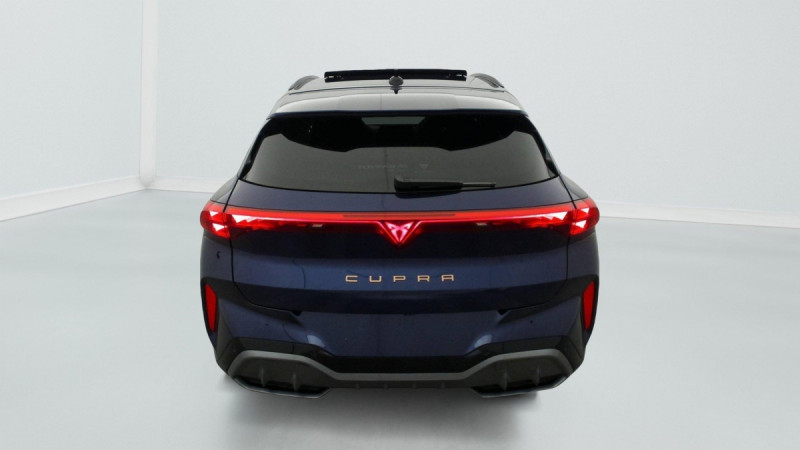 Photo 6 de l'offre de Cupra Terramar 1.5 eTSI Hybrid 150 ch DSG7 V à 36998€ chez Carlyss automobiles Vitré