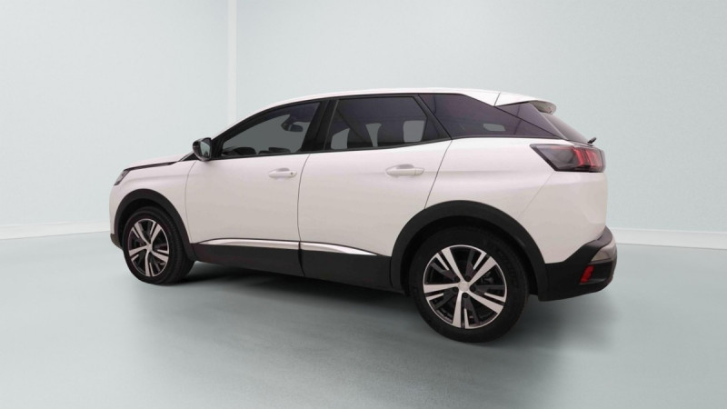 Photo 3 de l'offre de PEUGEOT 3008 PureTech 130ch S&S BVM6 Allure Pack à 22698€ chez Carlyss automobiles Vitré