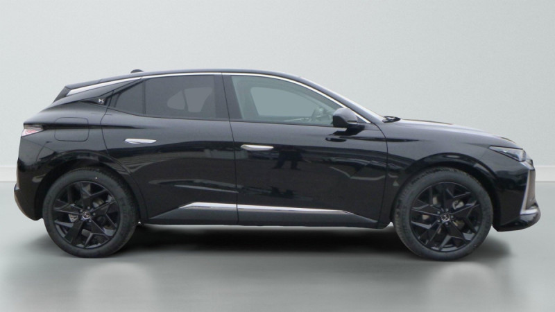 Photo 2 de l'offre de DS DS4 Hybride 136 e-DCT6 Pallas à 32398€ chez Carlyss automobiles Vitré