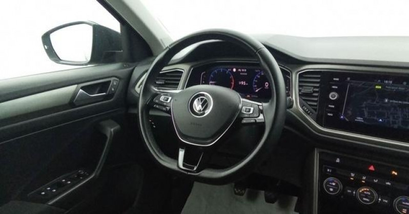 Photo 12 de l'offre de VOLKSWAGEN T-roc T-Roc 1.0 TSI 115 Start/Stop BVM6 Lounge à 21198€ chez Carlyss automobiles Vitré
