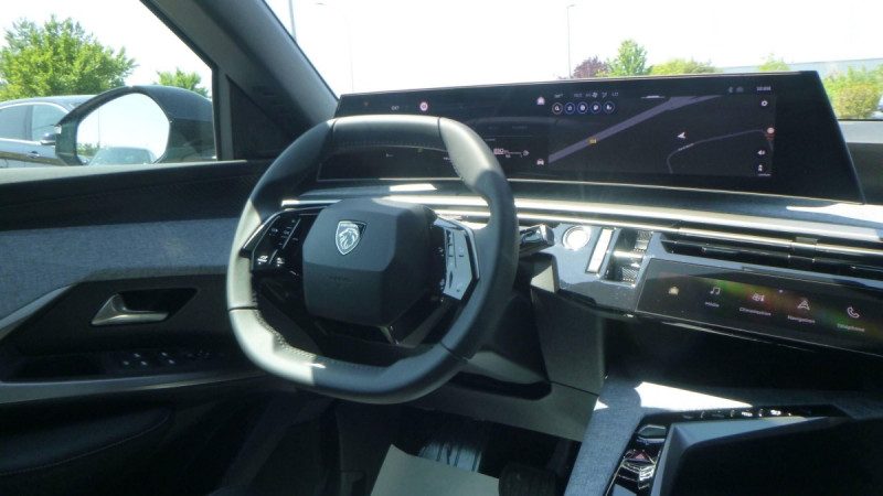 Photo 5 de l'offre de PEUGEOT 3008 Hybrid 145 e-DCS6 Allure à 33398€ chez Carlyss automobiles Vitré