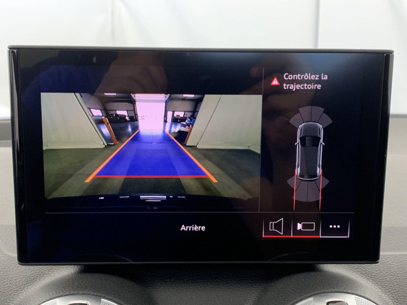 Photo 19 de l'offre de AUDI Q2 35 TFSI 150 S tronic 7 Design à 37098€ chez Carlyss automobiles Vitré