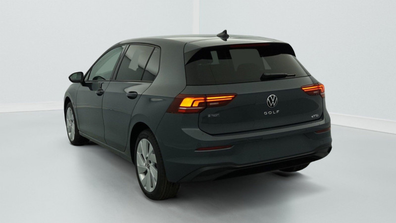 Photo 5 de l'offre de VOLKSWAGEN GOLF 8 1.5 ETSI EVO2 150 DSG7 LIFE PLUS à 30598€ chez Carlyss automobiles Vitré