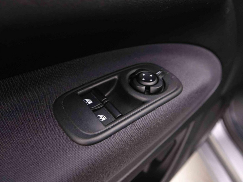 Photo 17 de l'offre de Fiat 500e 118 Icon 42 Kw à 19298€ chez Carlyss automobiles Vitré