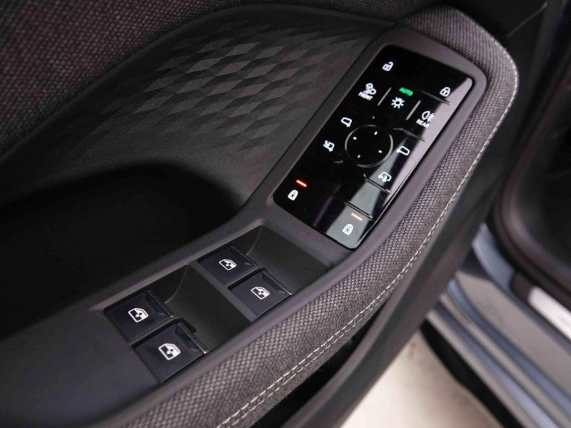 Photo 22 de l'offre de AUDI A5 40 TFSi 204 S-Tronic Avant S-Line Edition à 48398€ chez Carlyss automobiles Vitré