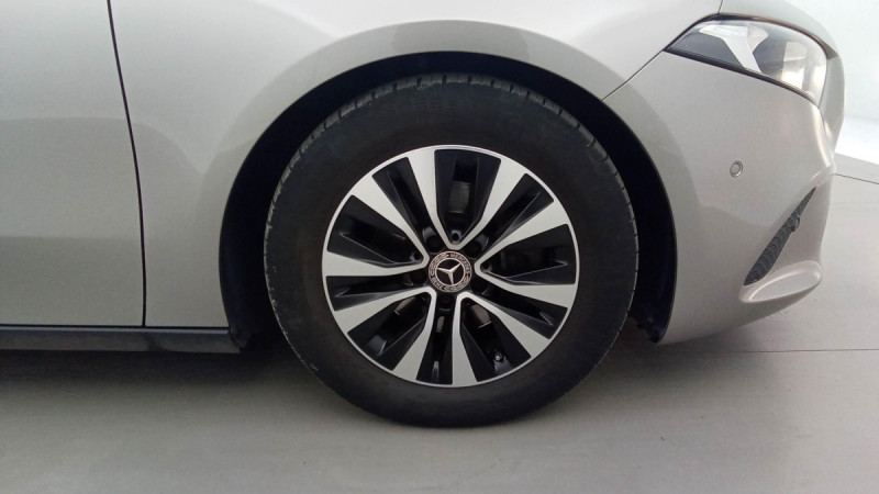 Photo 3 de l'offre de MERCEDES-BENZ Classe A Berline Classe A 180 d BM6 Style Line à 24697€ chez Carlyss automobiles Vitré
