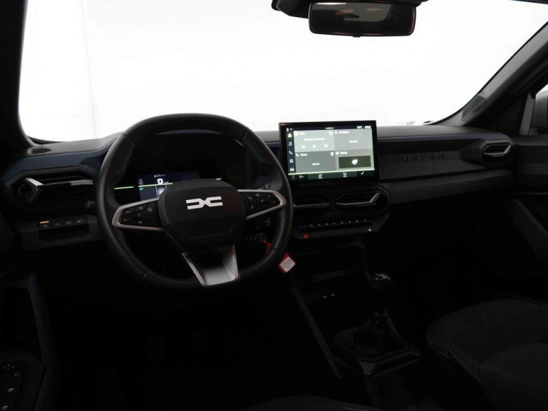 Photo 8 de l'offre de DACIA DUSTER 1.2 Mild Hybrid 130 Expression à 25198€ chez Carlyss automobiles Vitré