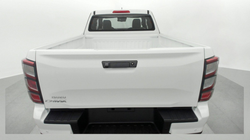 Photo 5 de l'offre de ISUZU D-MAX 1.9 4X4 SPACE CAB N60 NSPORT  MT VENTI- EDITION à 45239€ chez Carlyss automobiles Vitré