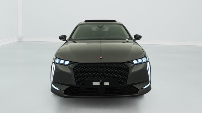 Photo 2 de l'offre de DS DS4 PureTech 130 EAT8 Performance Line+ à 22885€ chez Carlyss automobiles Vitré