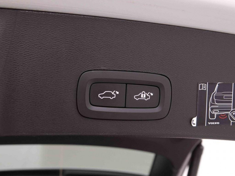 Photo 8 de l'offre de VOLVO XC40 1.5 T4 Recharge 211 PHEV Inscription à 31702€ chez Carlyss automobiles Vitré