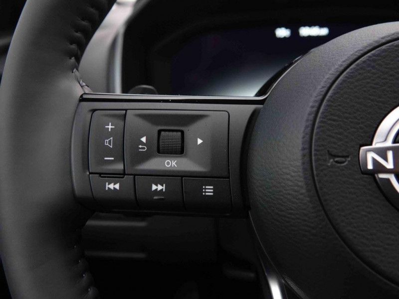 Photo 19 de l'offre de NISSAN QASHQAI 1.3 DIG-T 158 X-Tronic N-Connecta à 32398€ chez Carlyss automobiles Vitré