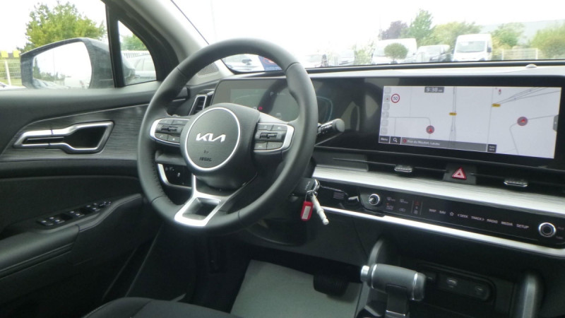 Photo 2 de l'offre de KIA SPORTAGE Sportage 1.6 CRDi 136ch MHEV DCT7 4x2 Active à 33998€ chez Carlyss automobiles Vitré