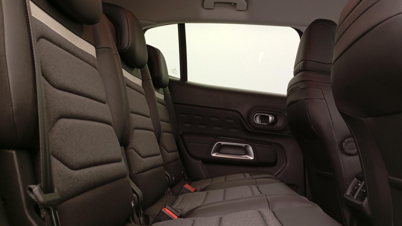 Photo 8 de l'offre de CITROEN C5 Aircross Hybride 136 e-DCS6 Plus à 23998€ chez Carlyss automobiles Vitré
