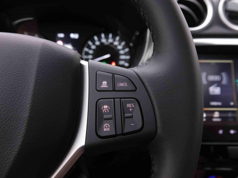 Photo 19 de l'offre de SUZUKI Vitara 1.4i MHEV GLX à 25954€ chez Carlyss automobiles Vitré