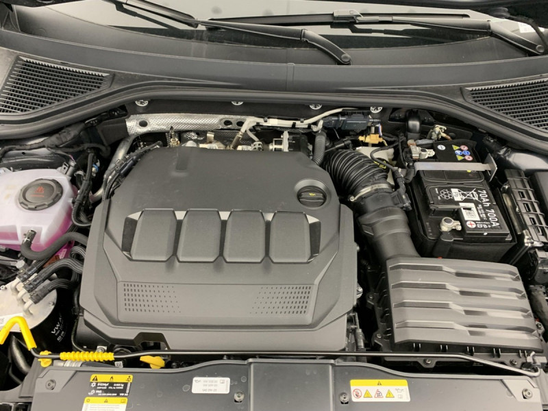 Photo 22 de l'offre de VOLKSWAGEN T-roc 2.0 TDI 150 Start/Stop DSG7 Life Plus à 32598€ chez Carlyss automobiles Vitré