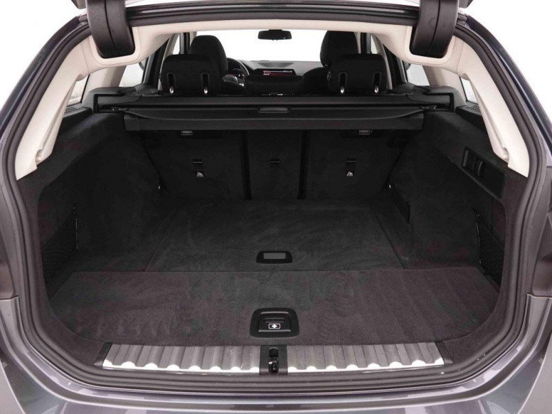 Photo 5 de l'offre de Bmw 3 318I TOURING 156 à 31198€ chez Carlyss automobiles Vitré