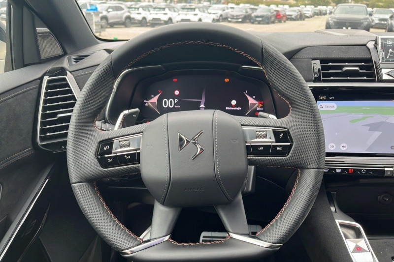 Photo 14 de l'offre de DS DS7 BlueHDi 130 EAT8 Pallas à 33598€ chez Carlyss automobiles Vitré