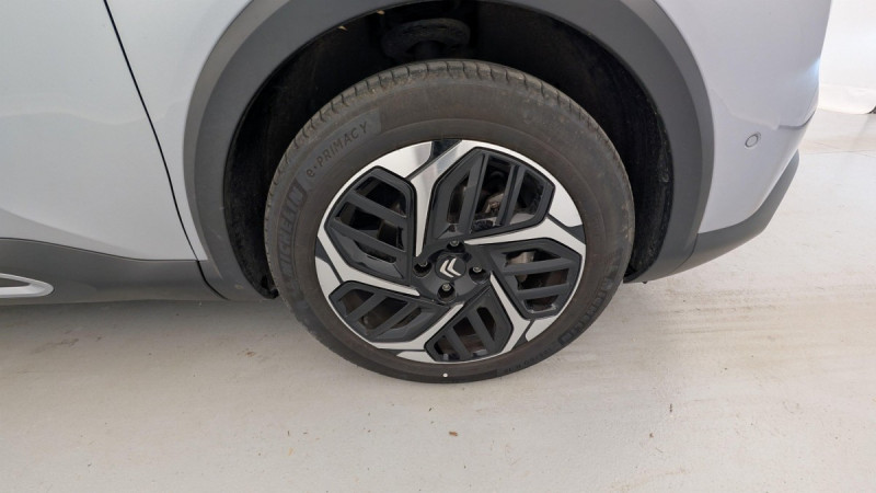 Photo 14 de l'offre de CITROEN C4 PureTech 130 S&S BVM6 Shine à 15804€ chez Carlyss automobiles Vitré