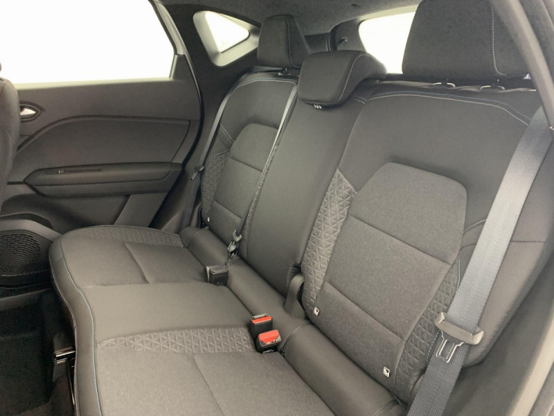 Photo 9 de l'offre de RENAULT CAPTUR TCe 90 ch Evolution à 21498€ chez Carlyss automobiles Vitré