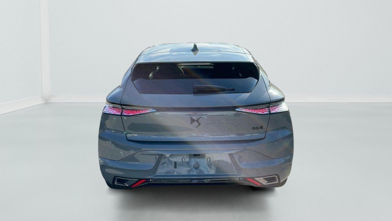 Photo 6 de l'offre de DS DS4 PureTech 130 EAT8 Performance Line+ à 22280€ chez Carlyss automobiles Vitré